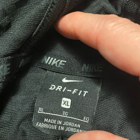 Nike youth dry fit pull over hoodie size XL - Picture 4 of 4